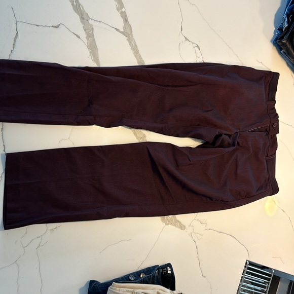 Men’s burgundy cropped slim pant - Picture 2 of 3